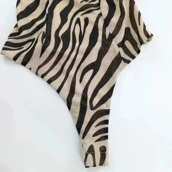 Bar III Bodysuit Womens size XXSmall Beige Black Zebra Print Mesh Lined New - Picture 4 of 8